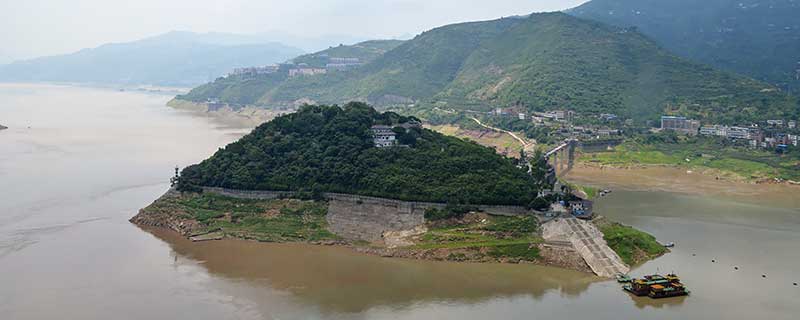 白帝城在哪里(李白《早发白帝城》中的“白帝城”和“江陵”现在在哪