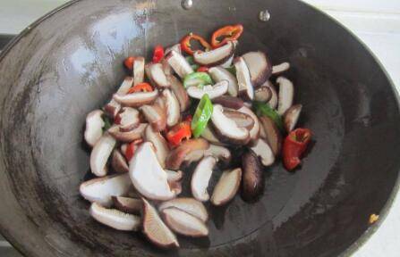 香菇的做法(都有哪些香菇的做法？)