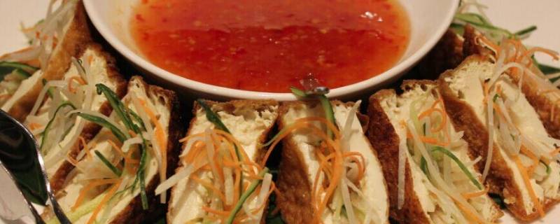 马来西亚美食(马来西亚当地最有名的特色食品是什么？)