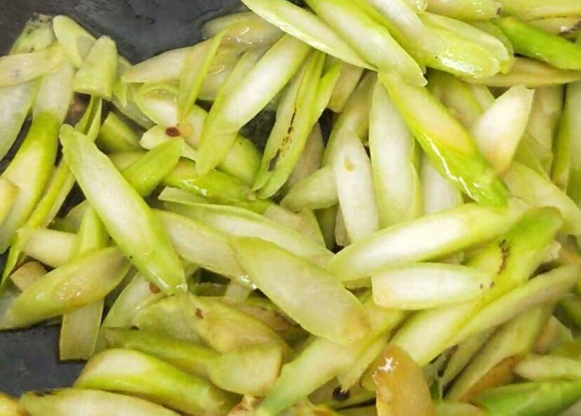 芦笋怎么吃(芦笋怎么吃营养又好吃)